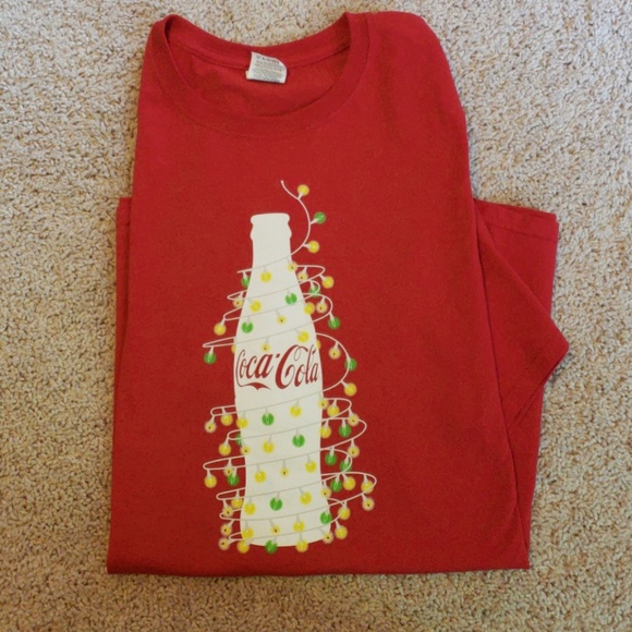 Coca-Cola Christmas/holiday promo tshirt - Picture 1 of 4